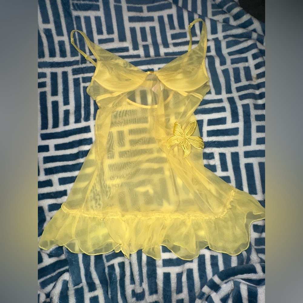 Victoria’s Secret sexy lingerie night gown